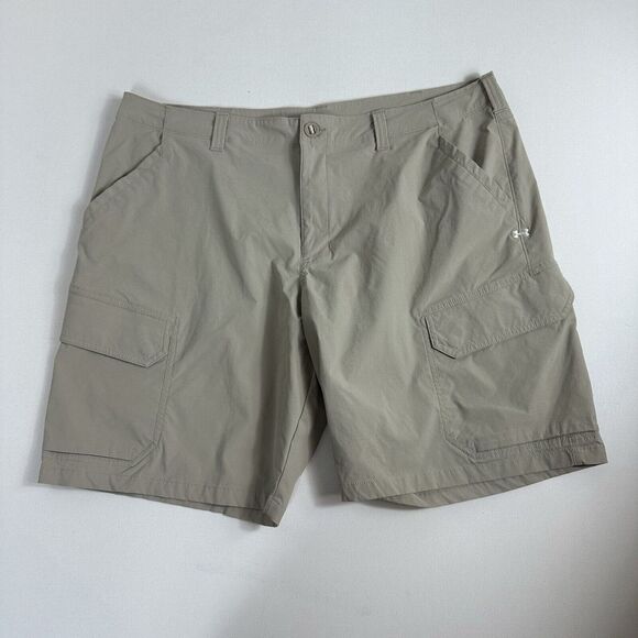 Under Armour Fish Hunter Cargo Shorts 1304649 Men's 42 Beige‎ Storm UA Outdoor - Picture 1 of 6